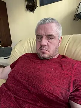 Snapshot of Evolite123 chatting on February 17, 2025, 3:33 pm Evolite123 online show from February 17, 2025, 3:33 pm