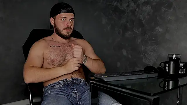 Snapshot of juliusmasters chatting on November 3, 2025, 7:50 pm juliusmasters online show from November 3, 2025, 7:50 pm