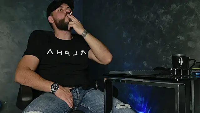 Snapshot of juliusmasters chatting on November 22, 2025, 8:08 pm juliusmasters online show from November 22, 2025, 8:08 pm