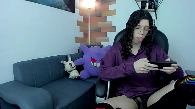 Angel Dust18 online show from March 3, 2025, 8:32 pm