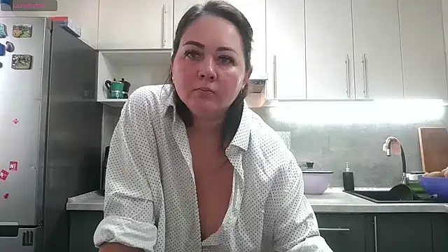 JuliaMorganss online show from March 28, 2026, 11:00 am