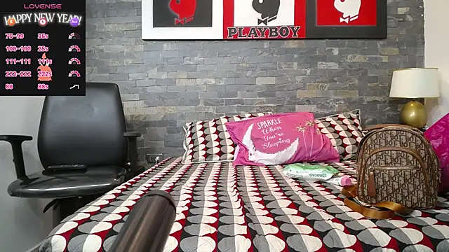 dayadubey  online show from November 3, 2025, 10:08 am