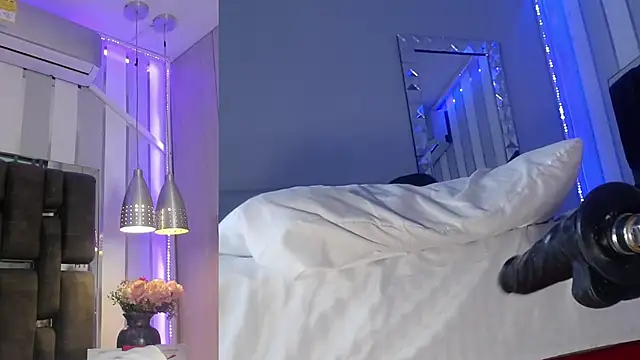 KatteMoss online show from April 15, 2026, 8:53 pm