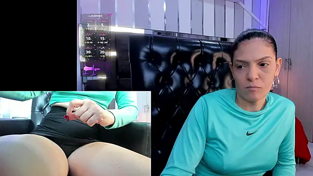 Snapshot of KatteMoss chatting on March 13, 2025, 8:00 pm KatteMoss online show from March 13, 2025, 8:00 pm