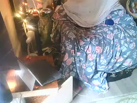 Snapshot of DaddyQuimHot chatting on March 10, 2025, 9:56 am DaddyQuimHot online show from March 10, 2025, 9:56 am