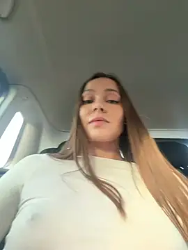 nicole111 online show from April 25, 2026, 3:20 pm