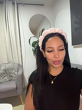 Snapshot of Dakota_diaz_ chatting on May 31, 2026, 1:00 am Dakota diaz online show from May 31, 2026, 1:00 am