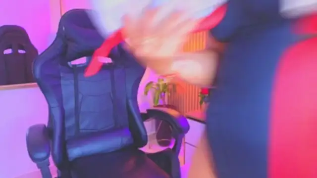 Dakota diaz  online show from March 17, 2026, 7:39 pm