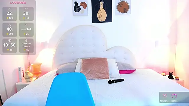 Snapshot of Umarani_ chatting on November 10, 2025, 6:35 pm Umarani online show from November 10, 2025, 6:35 pm