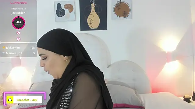 Snapshot of Umarani_ chatting on February 4, 2026, 6:36 pm Umarani online show from February 4, 2026, 6:36 pm