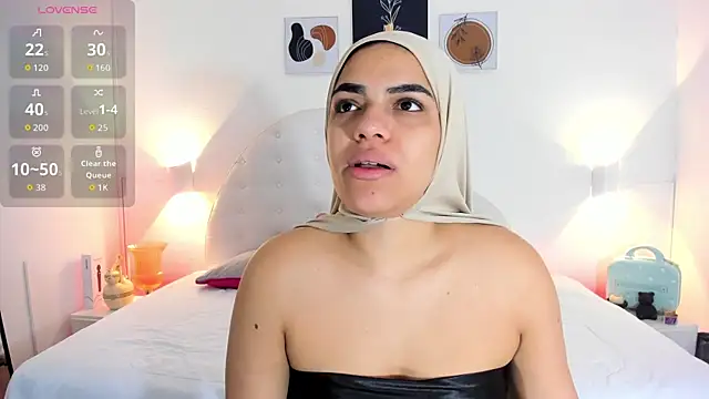 Snapshot of Umarani_ chatting on November 1, 2025, 11:37 am Umarani online show from November 1, 2025, 11:37 am