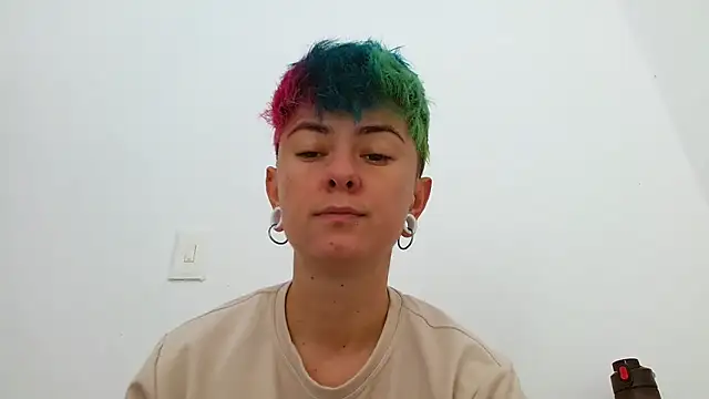 tomboyblue online show from November 6, 2025, 1:48 pm