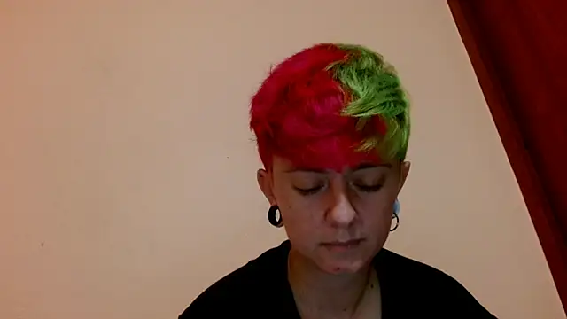 Snapshot of tomboyblue chatting on July 28, 2026, 3:36 am tomboyblue online show from July 28, 2026, 3:36 am