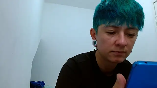 tomboyblue online show from February 14, 2026, 4:07 pm