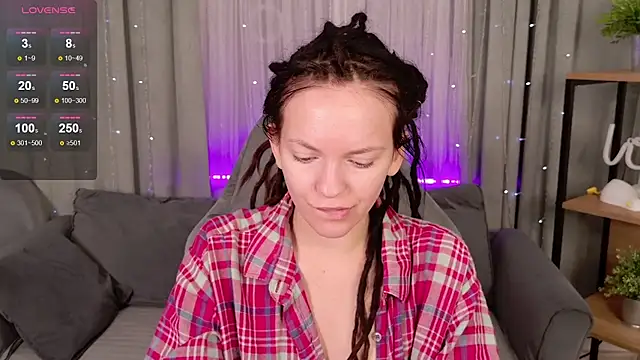 CoreyJane online show from September 28, 2025, 5:03 am