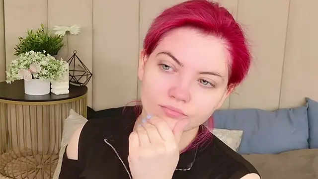 Snapshot of Lisa_Adam chatting on December 4, 2025, 4:06 pm Lisa Adam online show from December 4, 2025, 4:06 pm