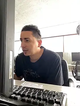 DanielGomez9 online show from February 3, 2025, 1:30 pm