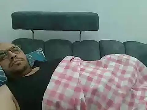  hornyHami  online show from December 3, 2024, 8:01 pm