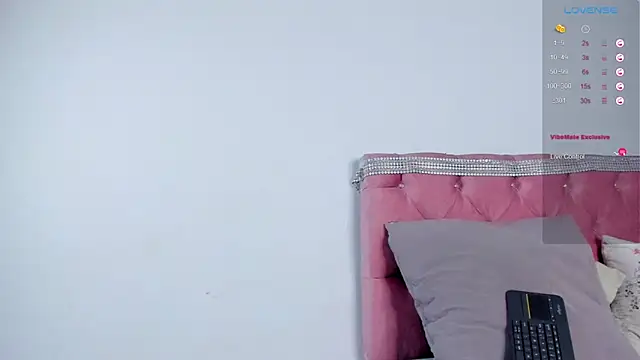 Snapshot of Couple_muscle1 chatting on March 11, 2025, 4:07 pm Couple muscle1 online show from March 11, 2025, 4:07 pm