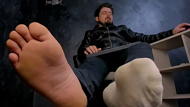 Master Mark Wayne online show from March 3, 2026, 11:45 pm