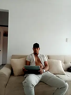 bonehur online show from October 21, 2025, 9:36 pm