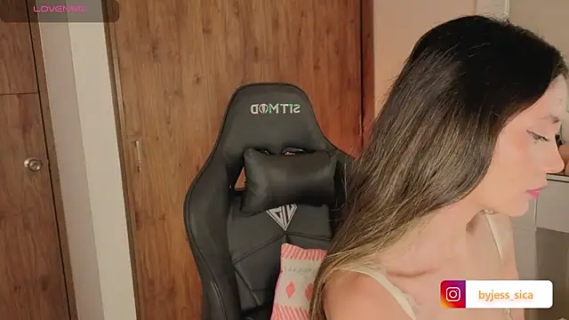 Snapshot of jessy__01 chatting on September 12, 2025, 2:12 am jessy 01 online show from September 12, 2025, 2:12 am