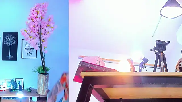 Snapshot of Siouxsie_cenobite chatting on September 11, 2025, 10:59 am Siouxsie cenobite online show from September 11, 2025, 10:59 am