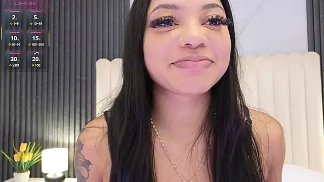 Madiee Rhea online show from April 11, 2026, 7:50 pm