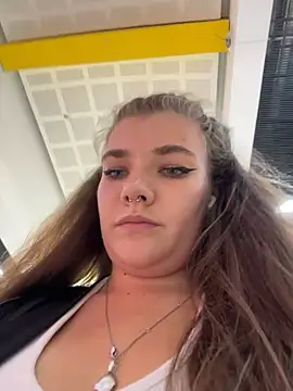 Holy Tereza online show from August 5, 2026, 3:39 pm
