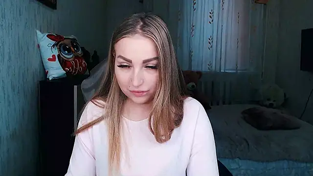 Snapshot of _KittyBoo chatting on December 15, 2025, 8:53 am KittyBoo online show from December 15, 2025, 8:53 am