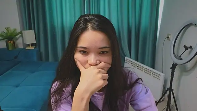 July Kane online show from October 29, 2025, 6:34 am