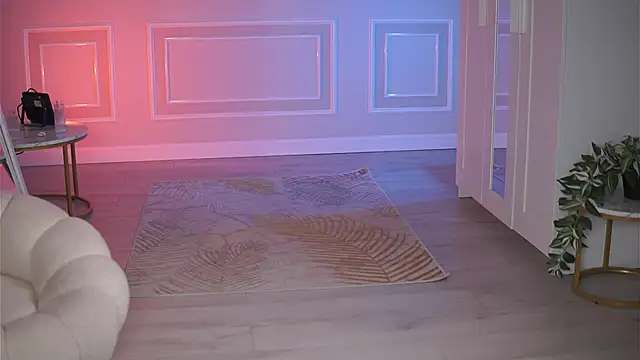 EvaZane online show from February 1, 2026, 7:34 pm