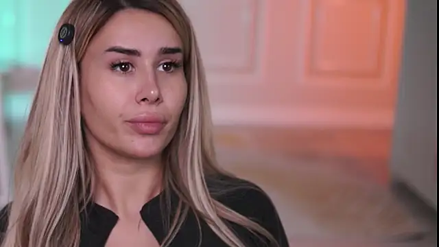 Snapshot of EvaZane chatting on November 25, 2025, 9:37 pm EvaZane online show from November 25, 2025, 9:37 pm