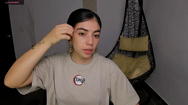 Nina-monroe online show from March 15, 2025, 12:04 am