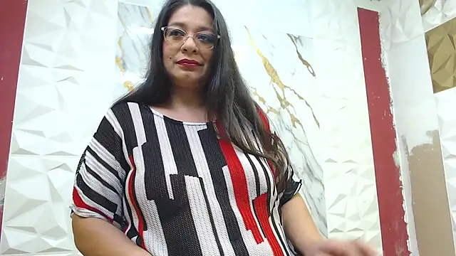 MiaCallie online show from November 11, 2025, 1:22 am