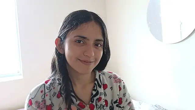 Snapshot of ViolettaSummer chatting on February 22, 2025, 9:48 pm ViolettaSummer online show from February 22, 2025, 9:48 pm