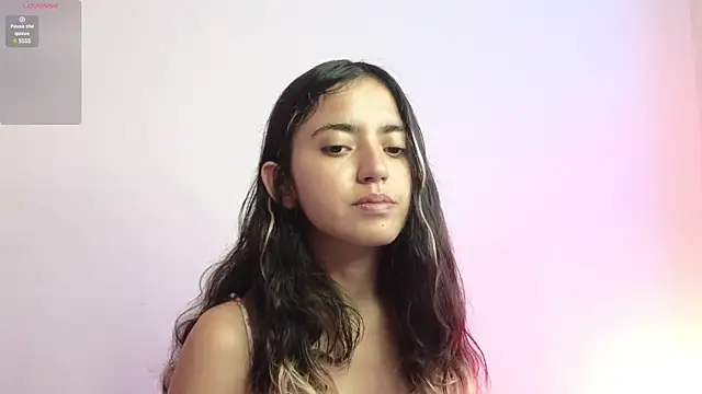 Snapshot of ViolettaSummer chatting on March 1, 2025, 10:31 pm ViolettaSummer online show from March 1, 2025, 10:31 pm