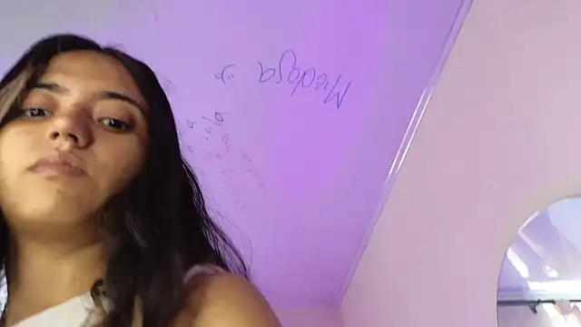 Snapshot of ViolettaSummer chatting on February 1, 2025, 5:58 pm ViolettaSummer online show from February 1, 2025, 5:58 pm