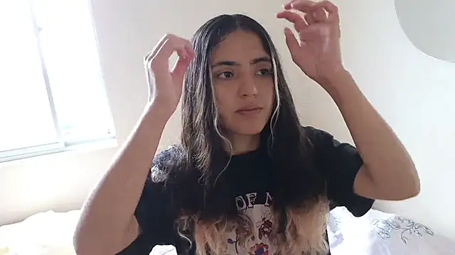 Snapshot of ViolettaSummer chatting on February 22, 2025, 4:19 pm ViolettaSummer online show from February 22, 2025, 4:19 pm