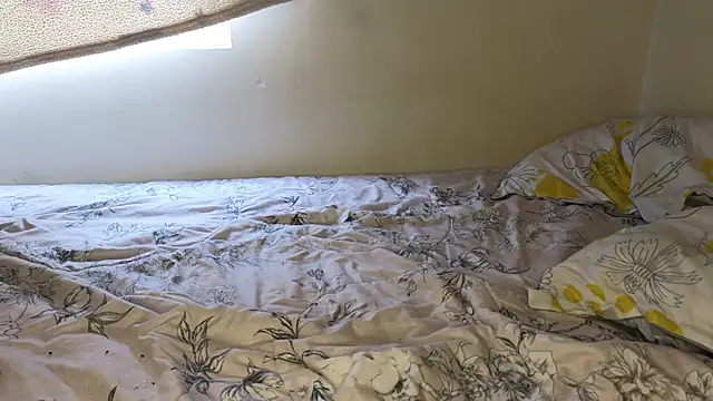 Snapshot of ViolettaSummer chatting on January 17, 2025, 9:28 pm ViolettaSummer online show from January 17, 2025, 9:28 pm