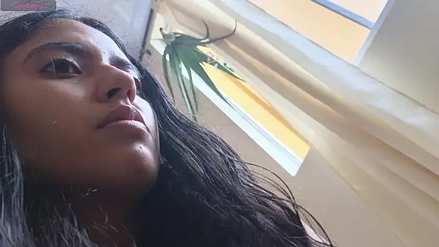 Snapshot of ViolettaSummer chatting on September 21, 2025, 6:24 pm ViolettaSummer online show from September 21, 2025, 6:24 pm