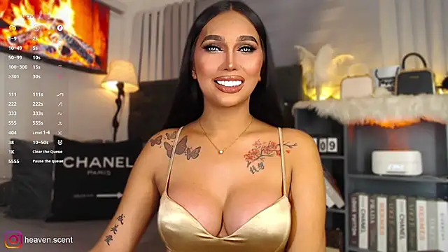 Snapshot of Angela_foxx chatting on February 16, 2025, 3:05 pm Angela foxx online show from February 16, 2025, 3:05 pm