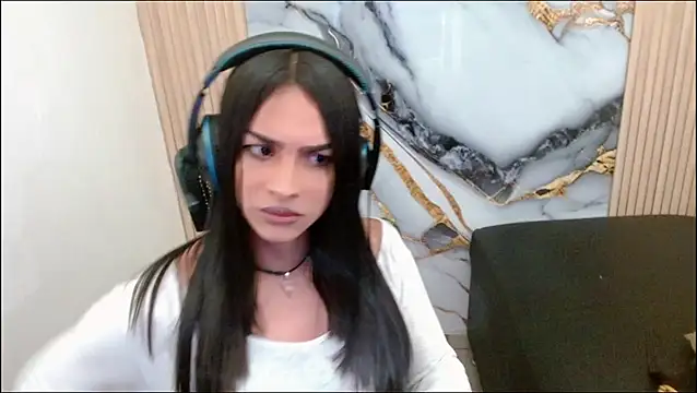 Snapshot of Dollbehavior_ chatting on September 13, 2025, 3:17 am Dollbehavior online show from September 13, 2025, 3:17 am