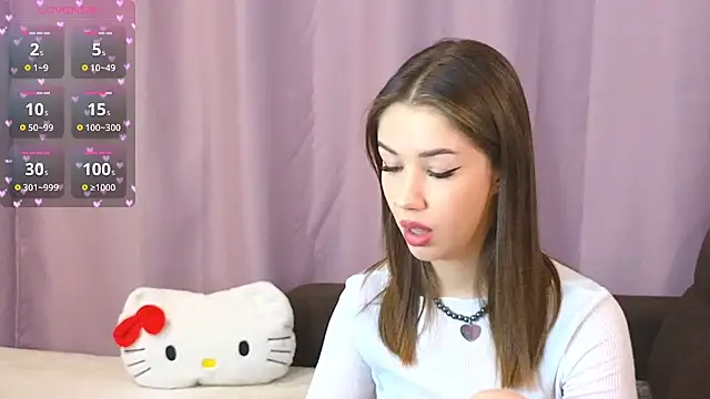 Snapshot of ellie_kramer chatting on October 22, 2025, 7:46 pm ellie kramer online show from October 22, 2025, 7:46 pm