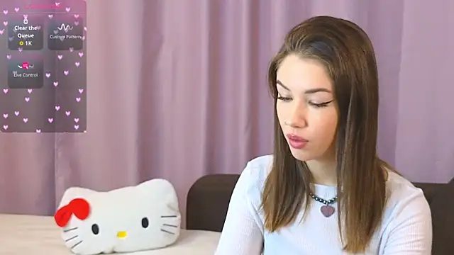 Snapshot of ellie_kramer chatting on November 10, 2025, 7:08 pm ellie kramer online show from November 10, 2025, 7:08 pm