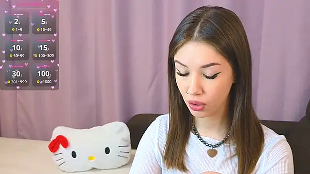 Snapshot of ellie_kramer chatting on November 21, 2025, 7:35 pm ellie kramer online show from November 21, 2025, 7:35 pm