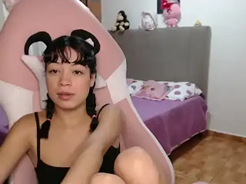 Snapshot of Caribbean_beauty_ chatting on December 4, 2024, 2:25 am Caribbean beauty online show from December 4, 2024, 2:25 am