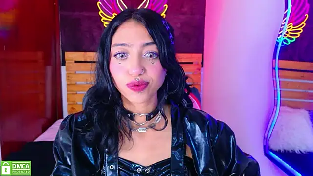 REDHOTTER  online show from April 3, 2026, 7:42 pm