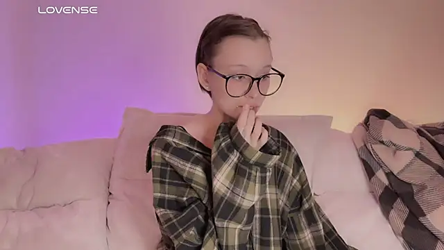 Snapshot of yourconcept chatting on December 4, 2025, 6:07 pm yourconcept online show from December 4, 2025, 6:07 pm