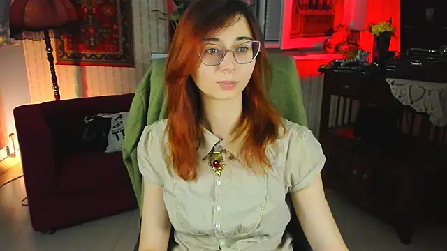 Snapshot of Orianna_Fox chatting on October 24, 2025, 9:30 am Orianna Fox online show from October 24, 2025, 9:30 am